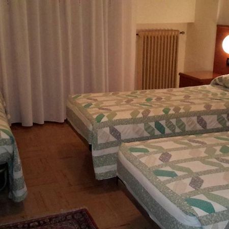 Hotel Sanson Vittorio Veneto Bagian luar foto