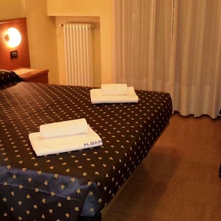 Hotel Sanson Vittorio Veneto Bagian luar foto