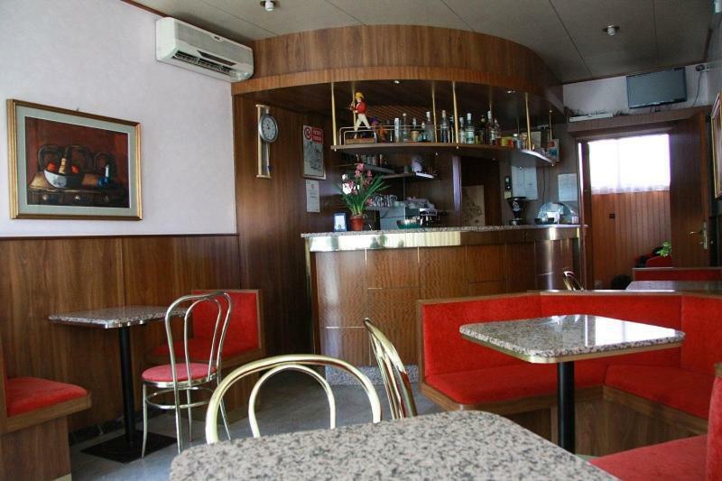 Hotel Sanson Vittorio Veneto Bagian luar foto