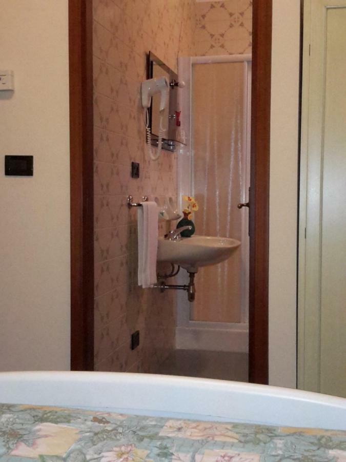 Hotel Sanson Vittorio Veneto Bagian luar foto