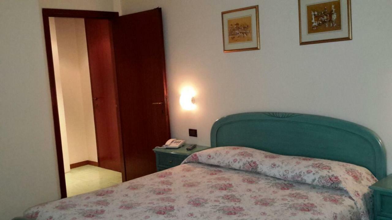 Hotel Sanson Vittorio Veneto Bagian luar foto